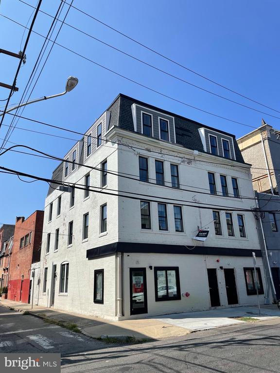 612 S 6TH STREET 4F