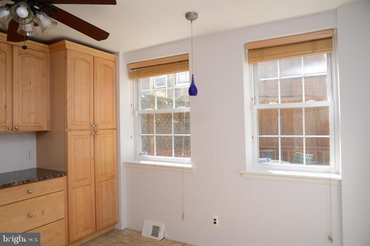 335 POPLAR STREET