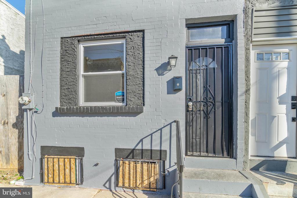 2403 N REESE STREET