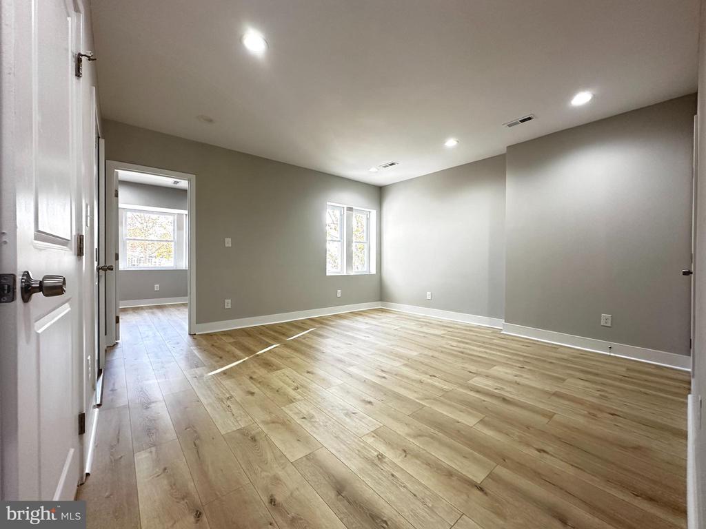810 N 65TH STREET