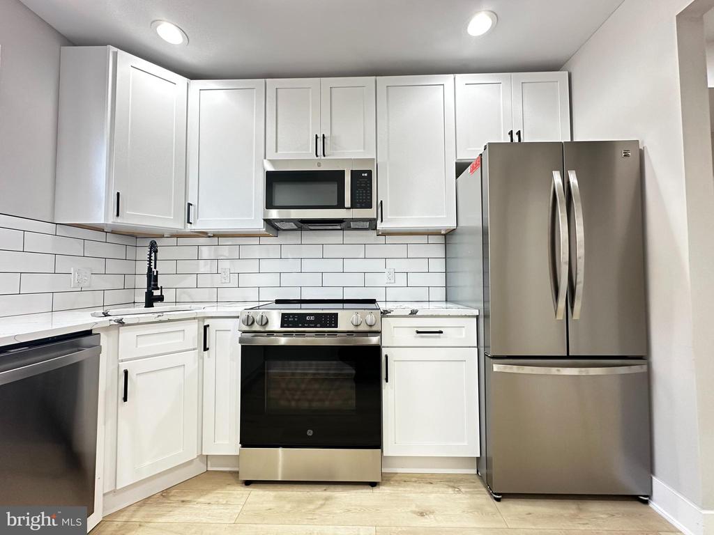 810 N 65TH STREET