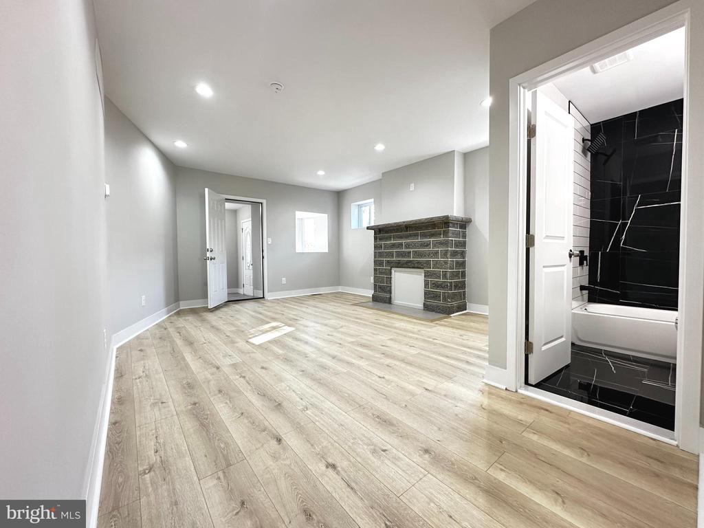 810 N 65TH STREET