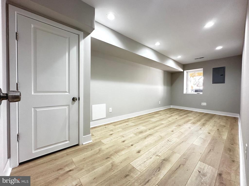 810 N 65TH STREET