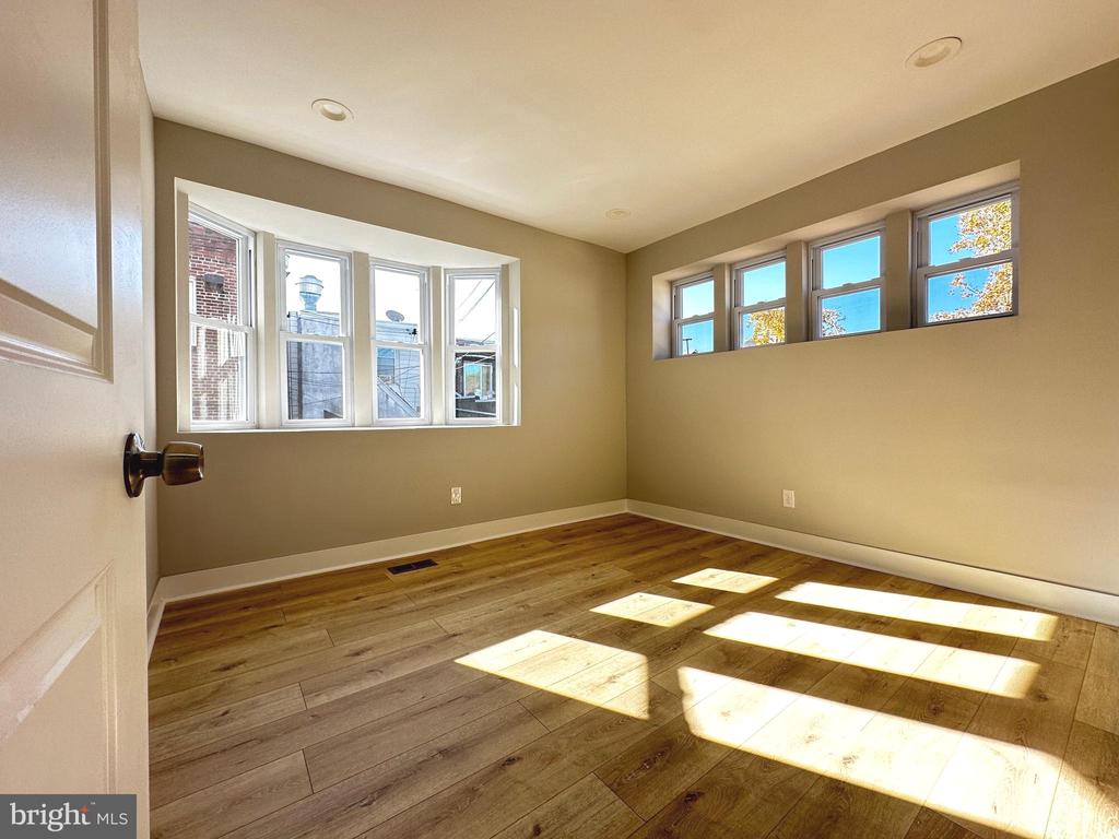 810 N 65TH STREET