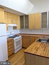 1203 GREEN STREET 3