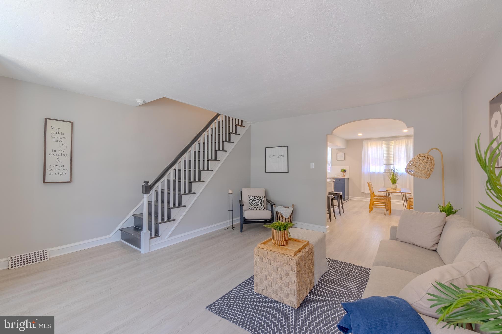 4528 OAKMONT STREET