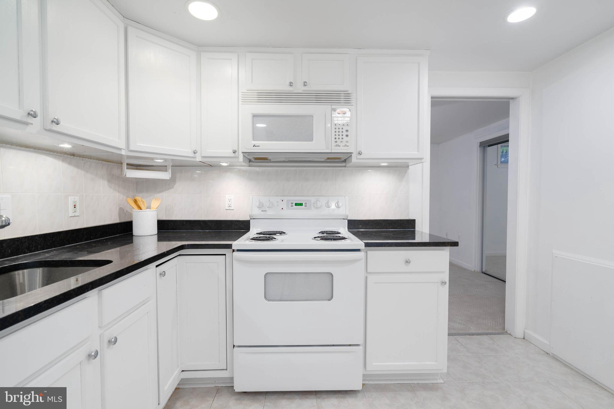 1529 GREEN STREET A