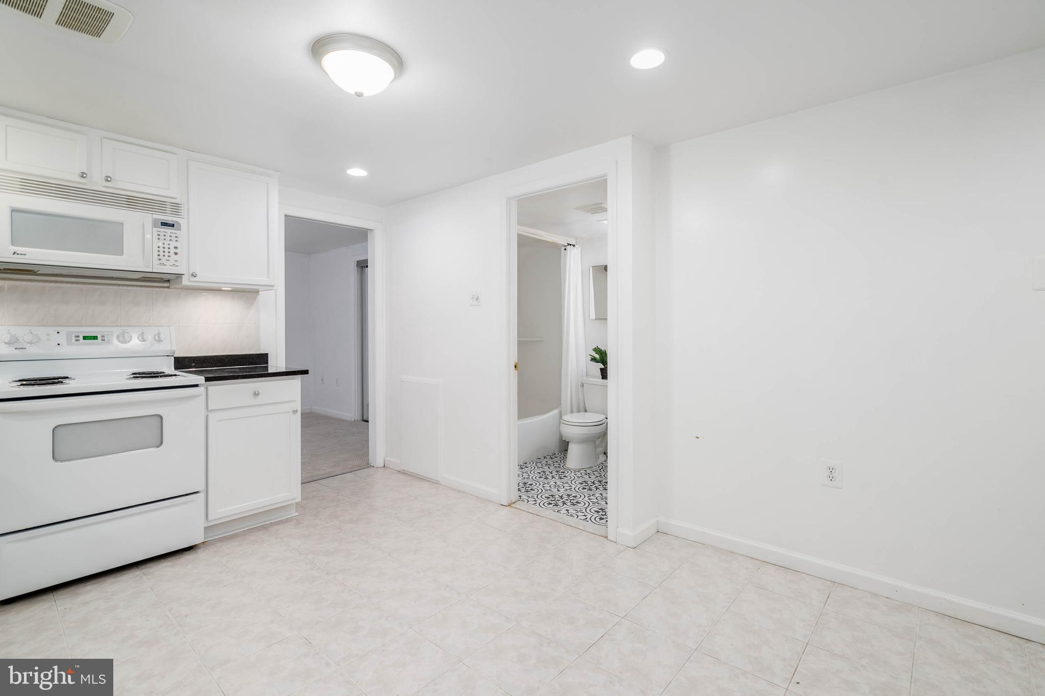 1529 GREEN STREET A