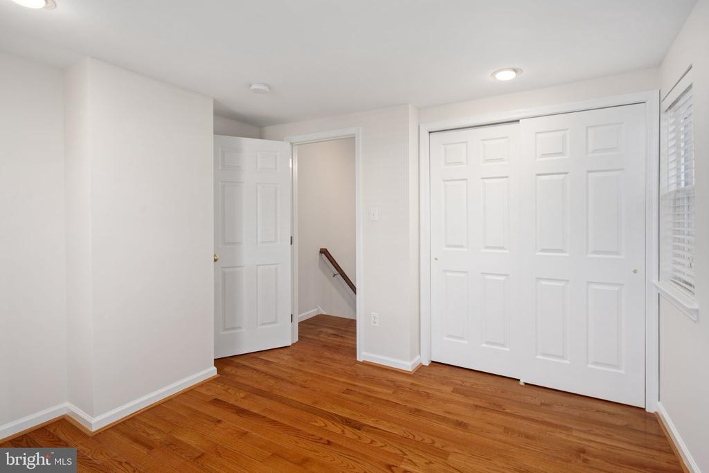 2239 CARPENTER STREET