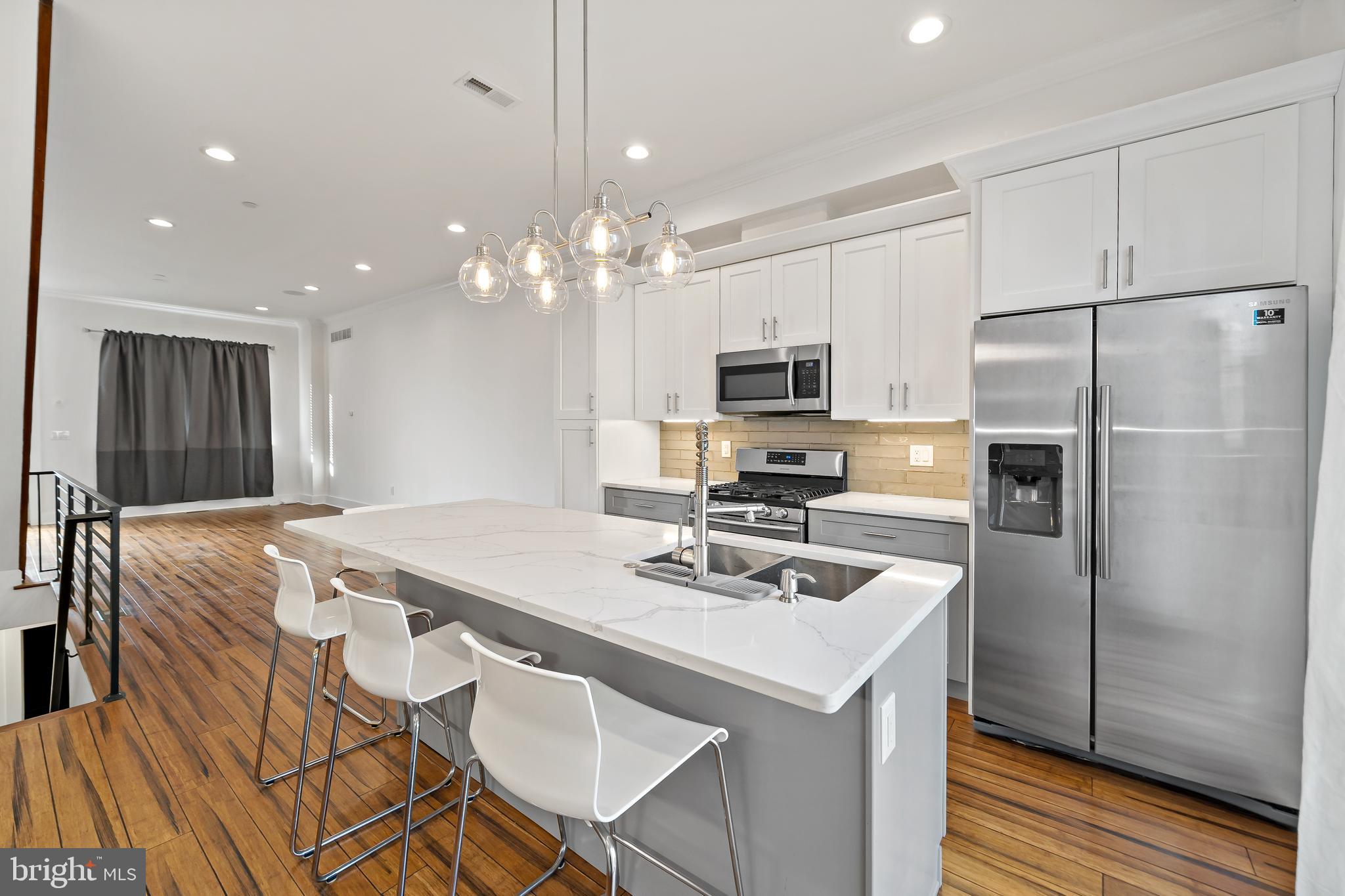 615 MERCY STREET