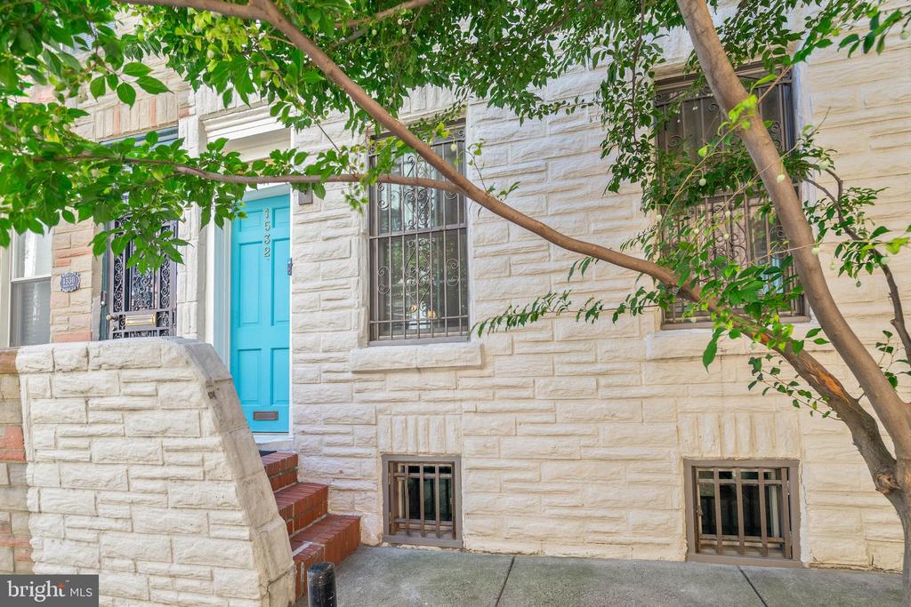 1532 NAUDAIN STREET