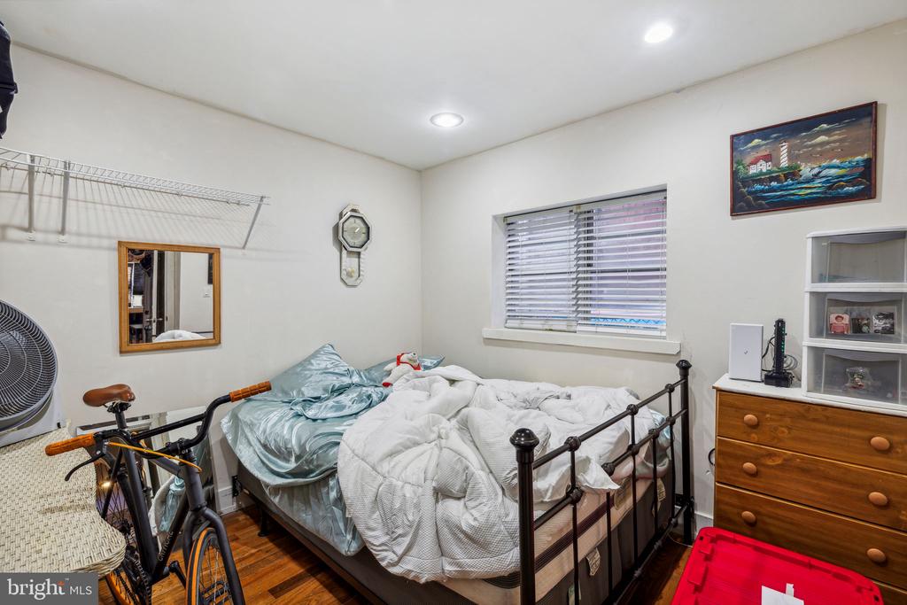 2652 S ALDER STREET 2654