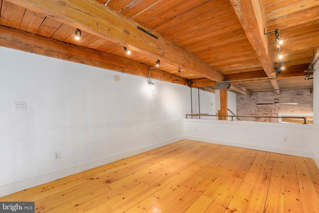 314 BROWN STREET 18 205