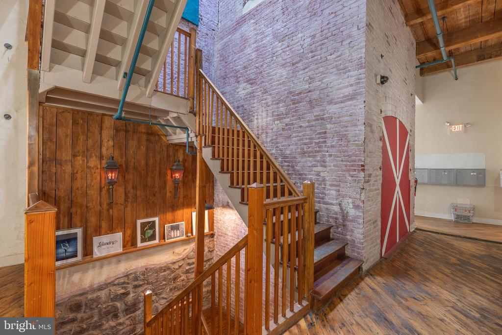 314 BROWN STREET 18 205