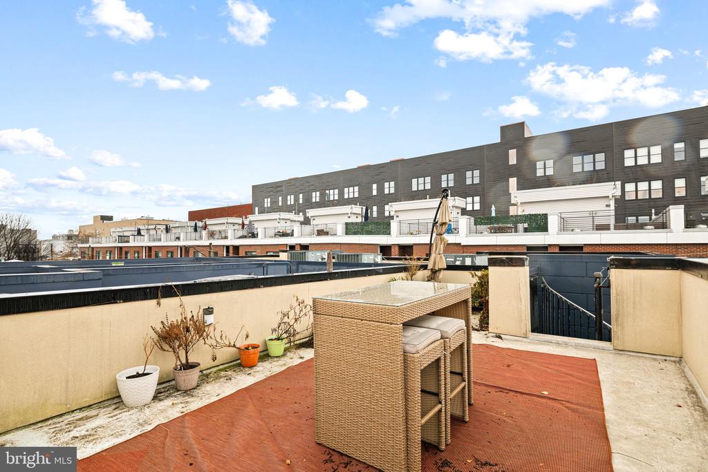 1529-33 N PHILIP STREET 12