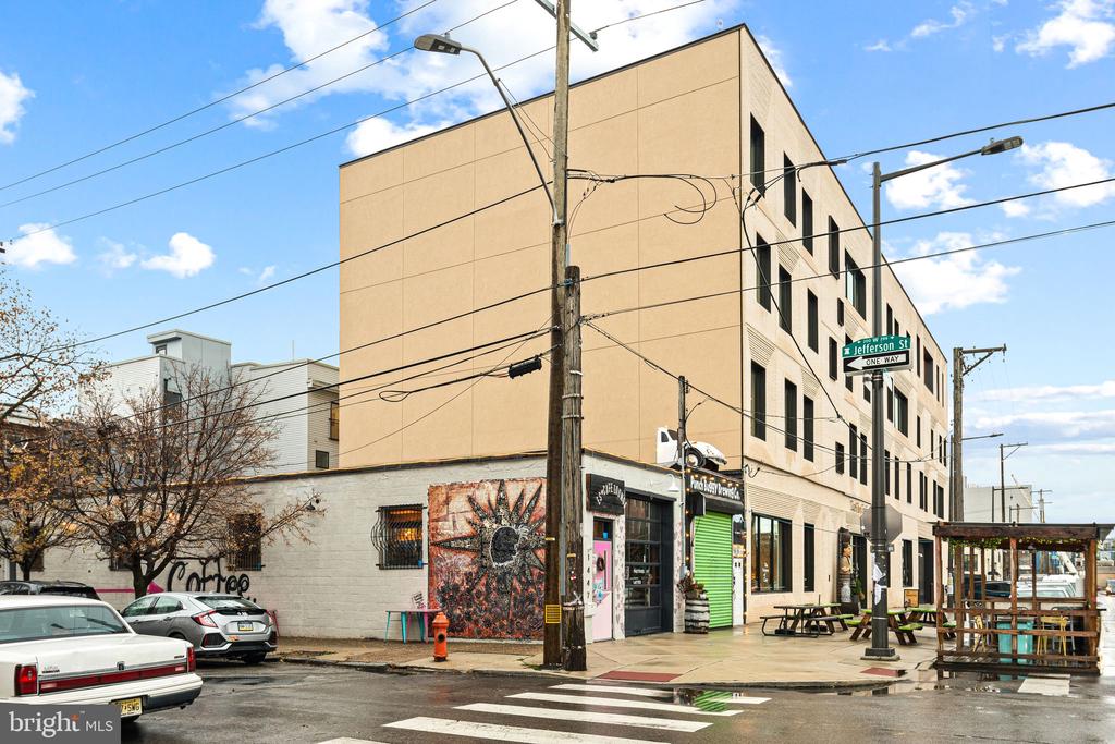 1529-33 N PHILIP STREET 12