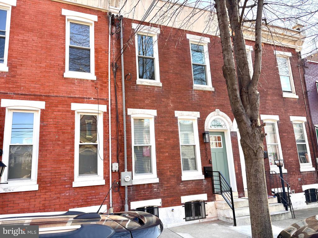 1917 N HANCOCK STREET