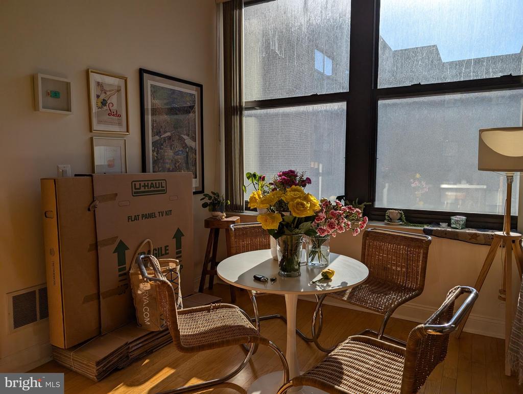 1100 S BROAD STREET Unit: 402B