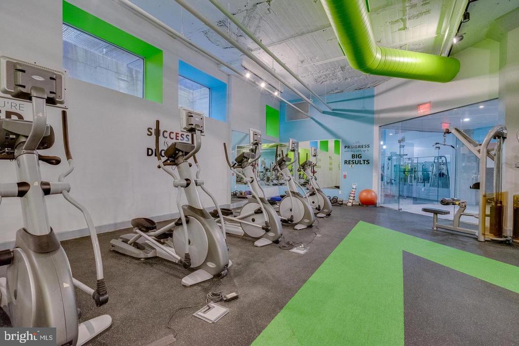 1100 S BROAD STREET Unit: 402B