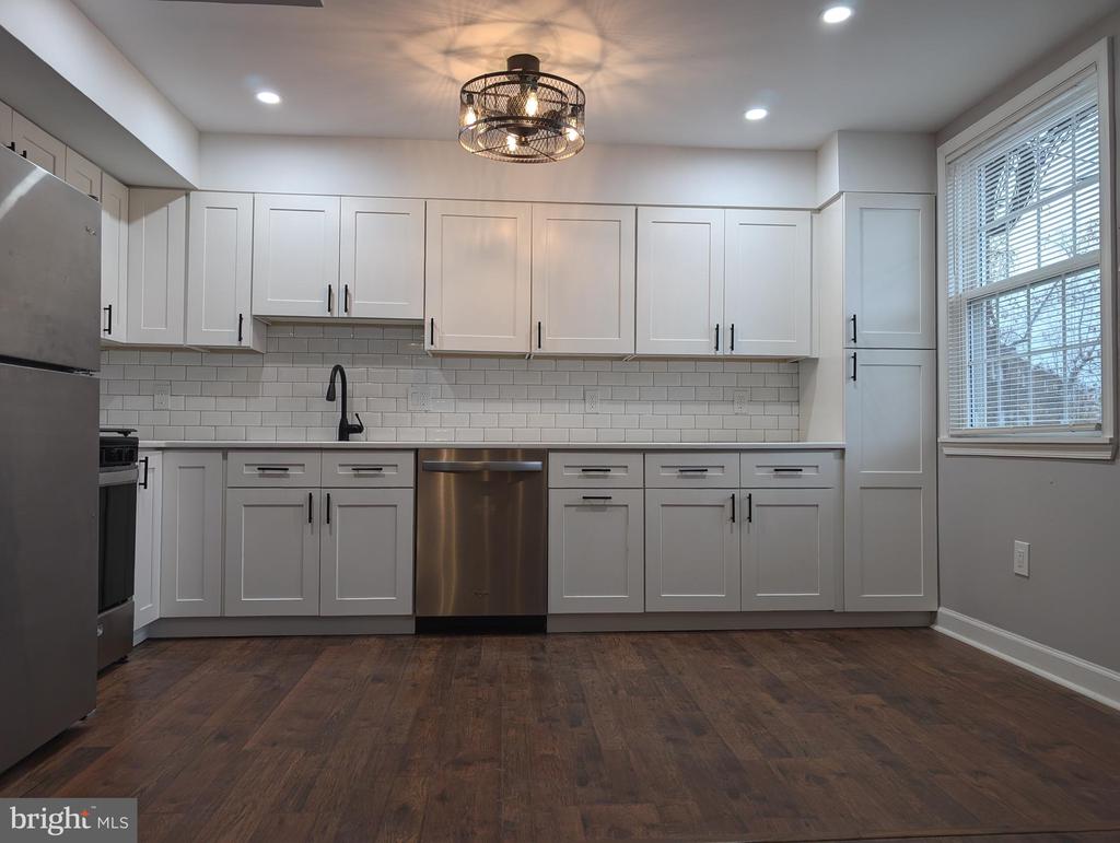 4339 DEERPATH LANE
