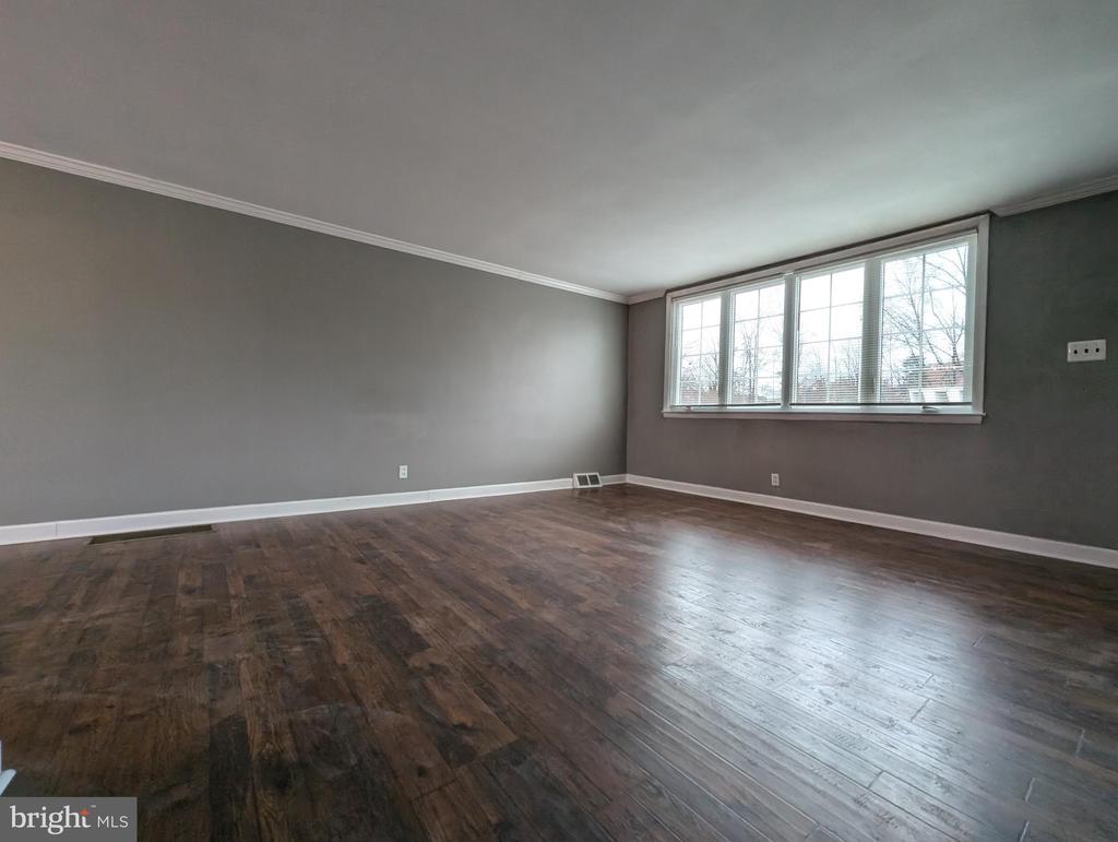 4339 DEERPATH LANE