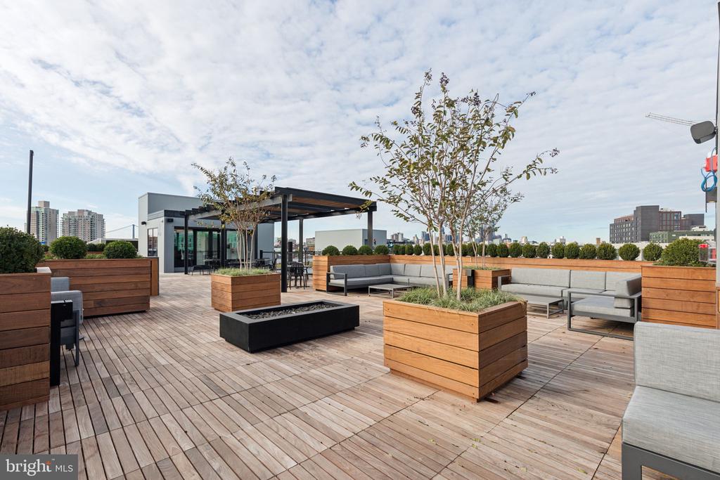 1122 FRANKFORD AVENUE 315