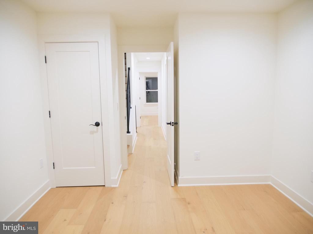 339 N WIOTA STREET