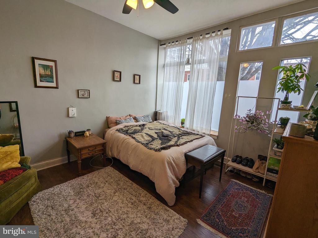 1220 S 11TH STREET 1