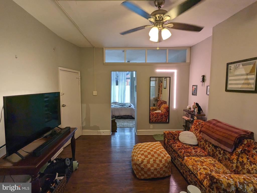 1220 S 11TH STREET 1
