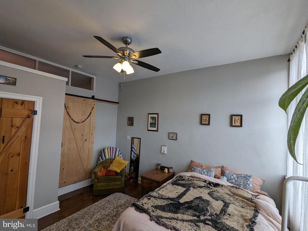 1220 S 11TH STREET 1
