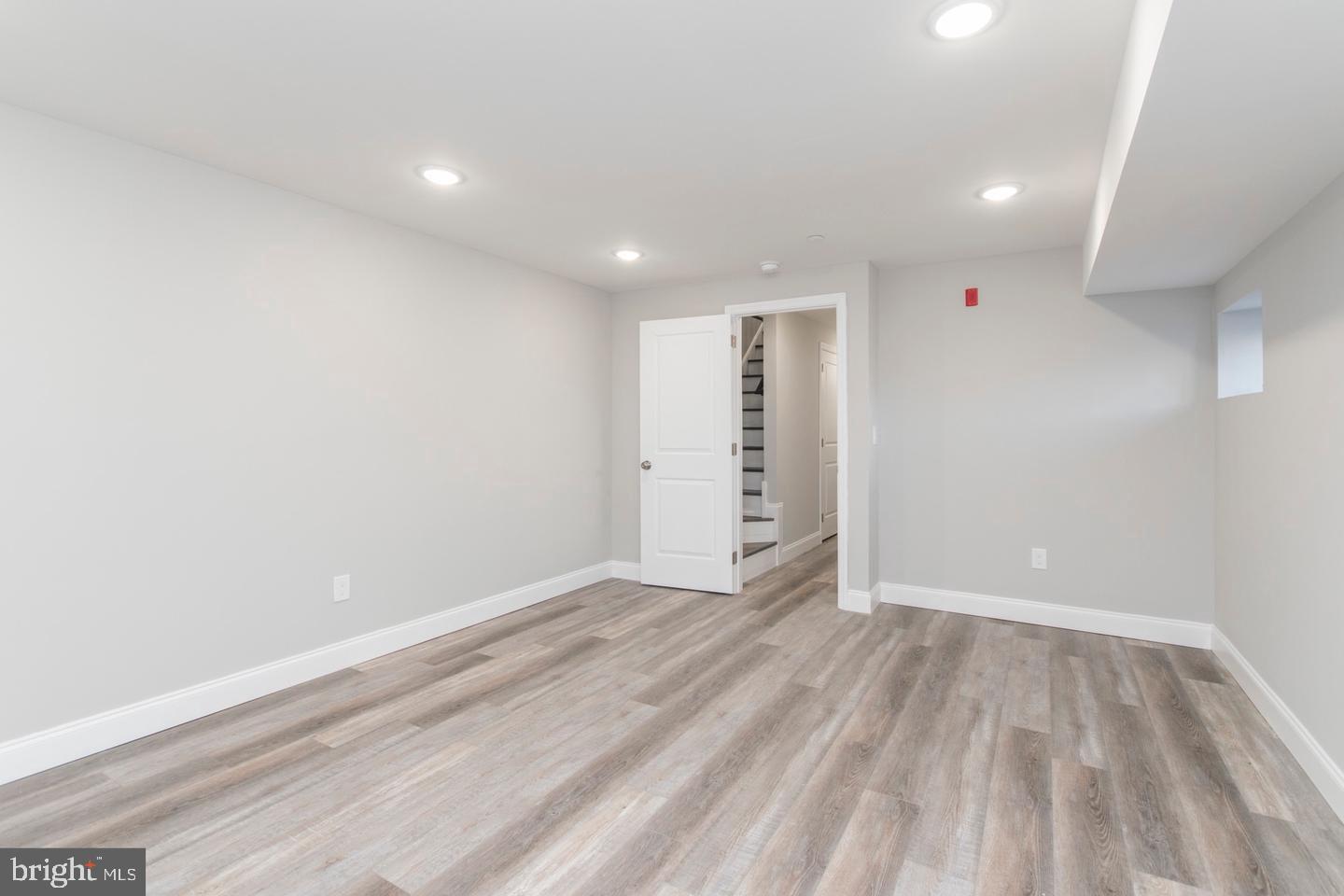 1540 W TIOGA STREET