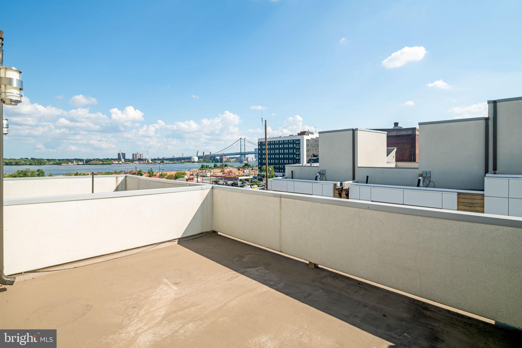 702 N FRONT STREET 12 10