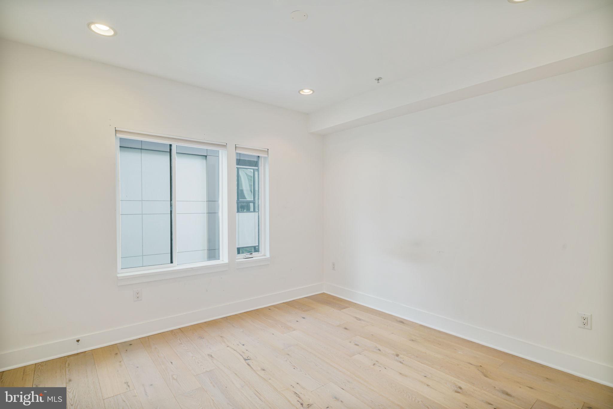 702 N FRONT STREET 12 10