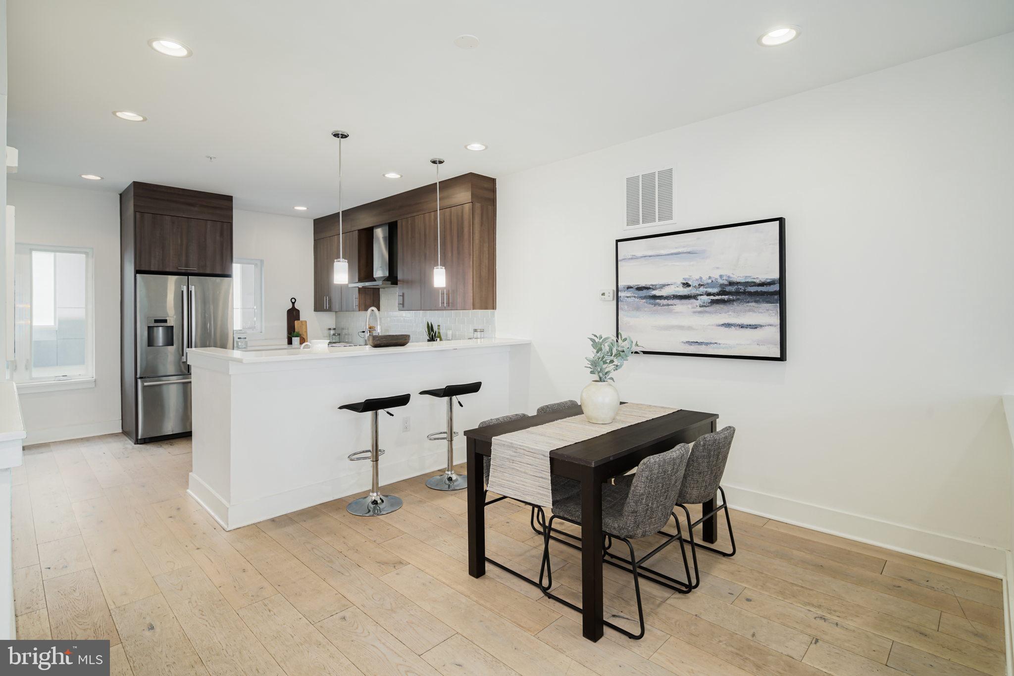 702 N FRONT STREET 12 10