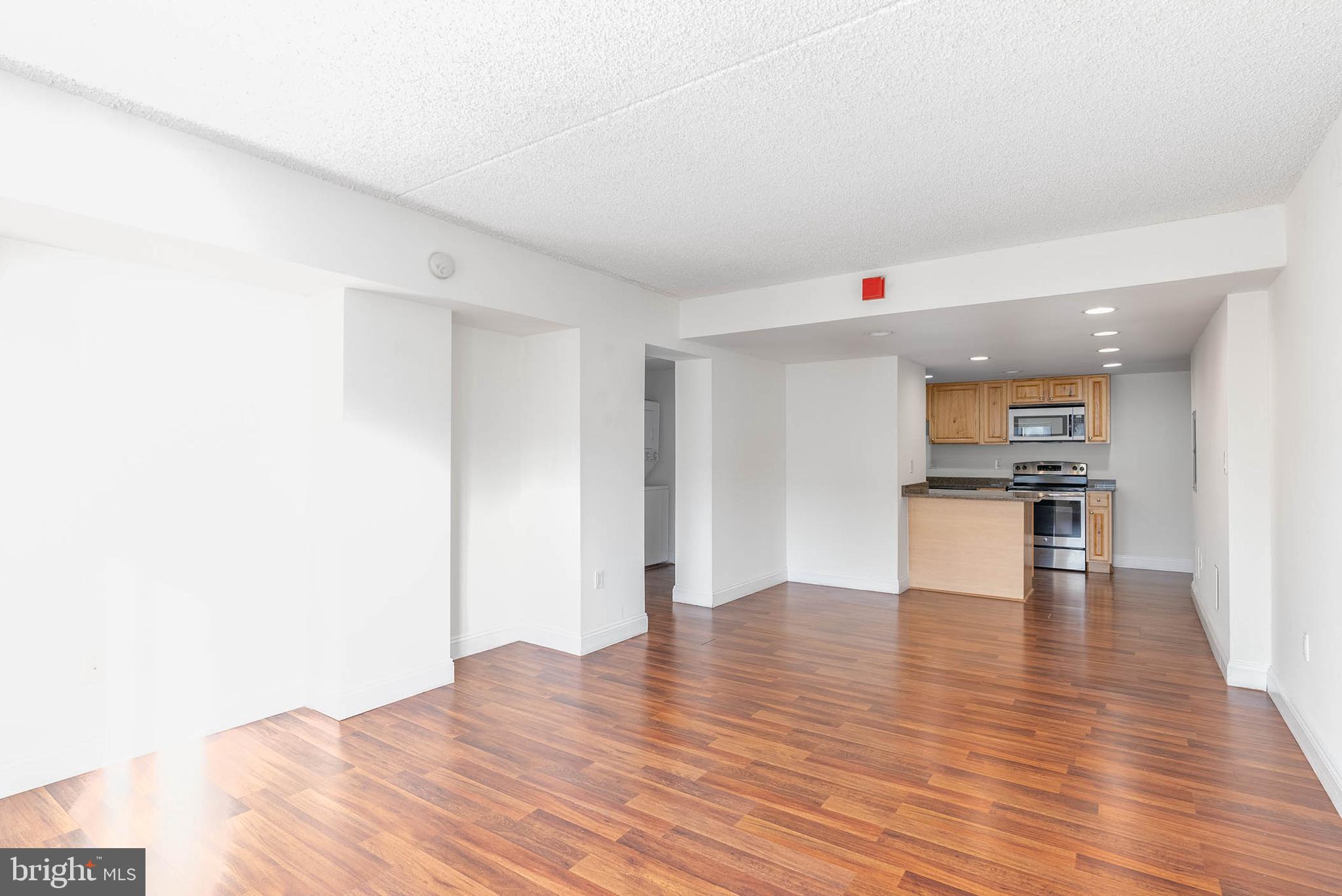 200 LOMBARD STREET 10 507