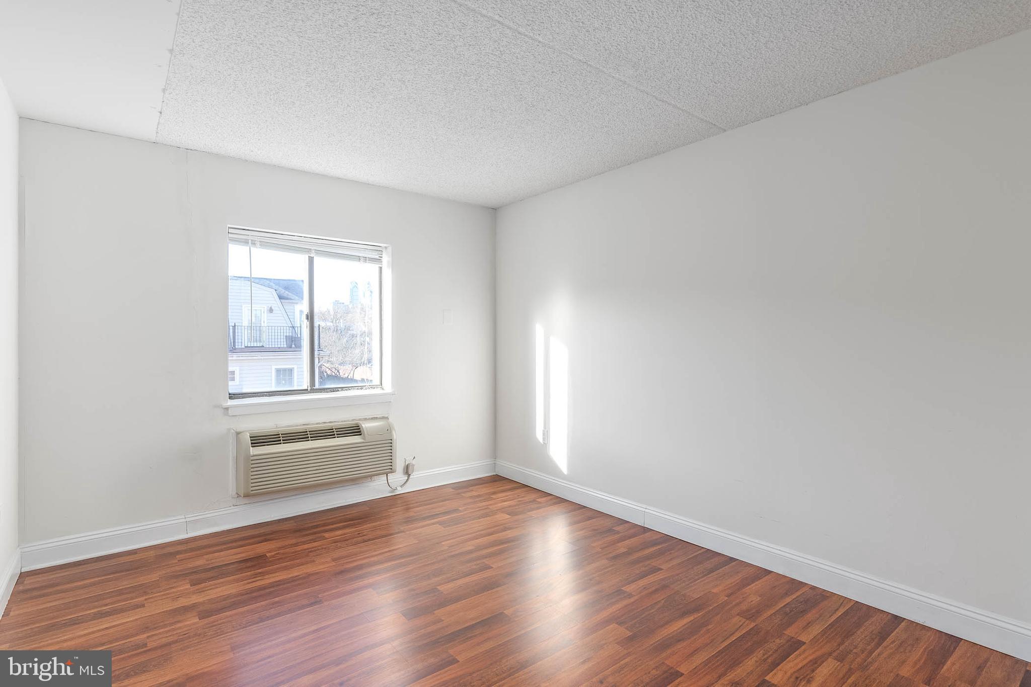 200 LOMBARD STREET 10 507