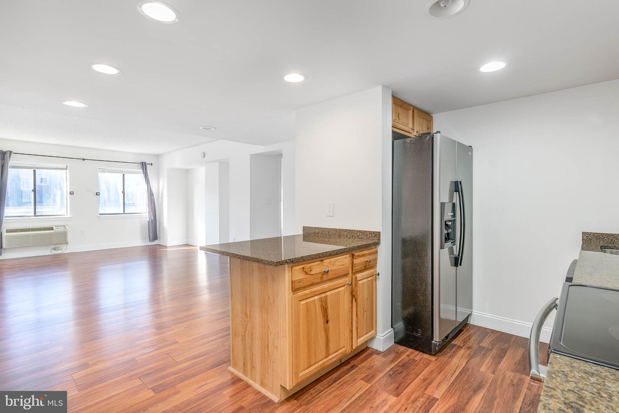 200 LOMBARD STREET 10 507