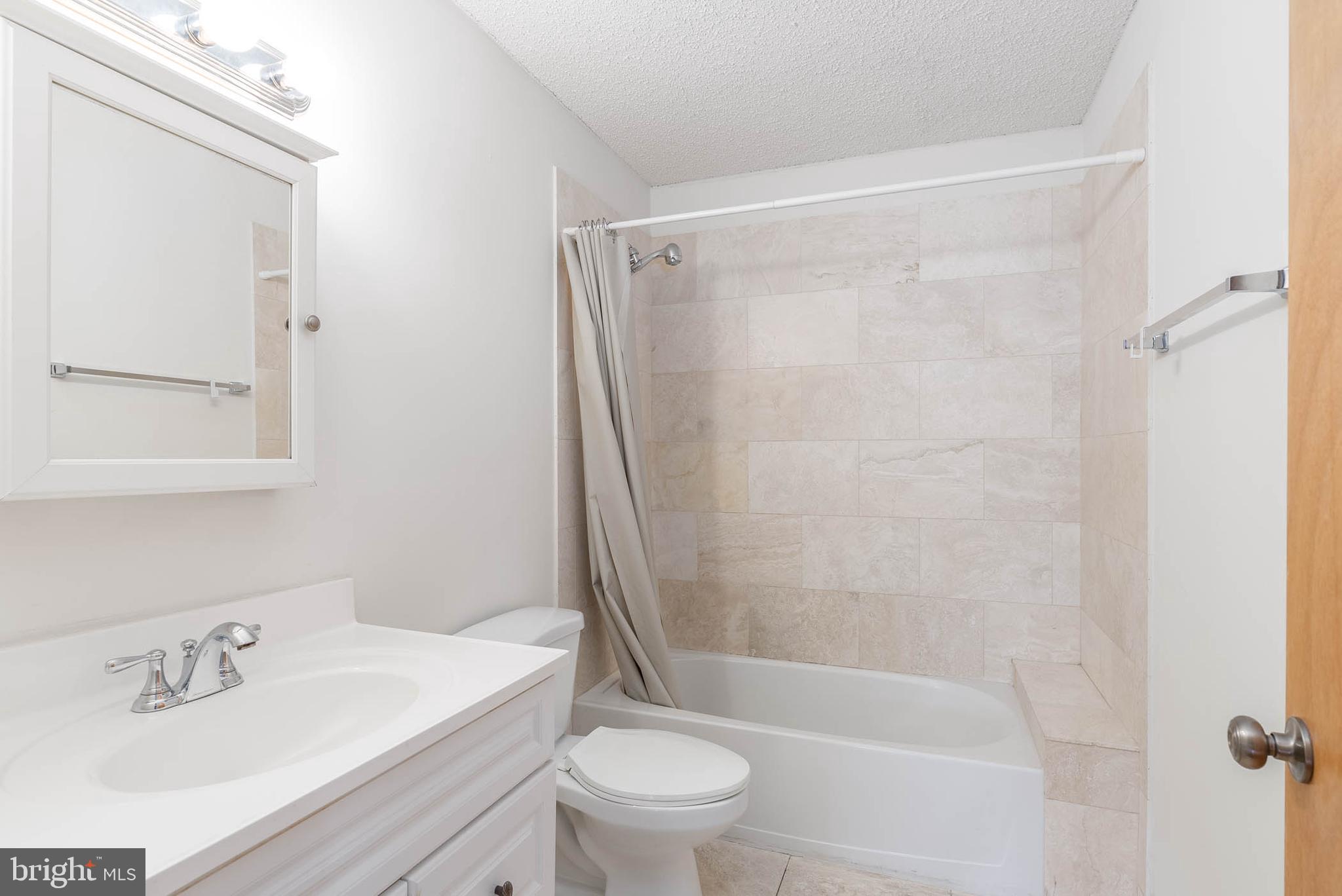 200 LOMBARD STREET 10 507