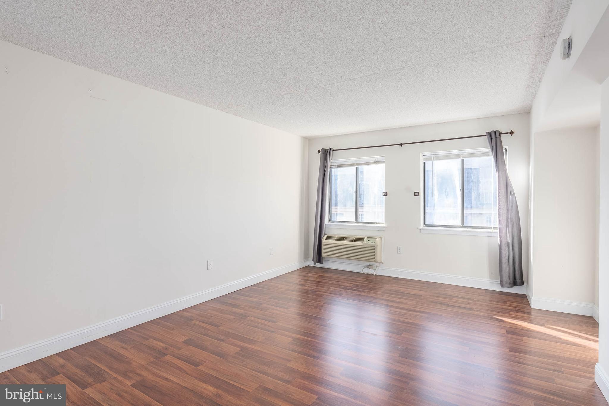 200 LOMBARD STREET 10 507