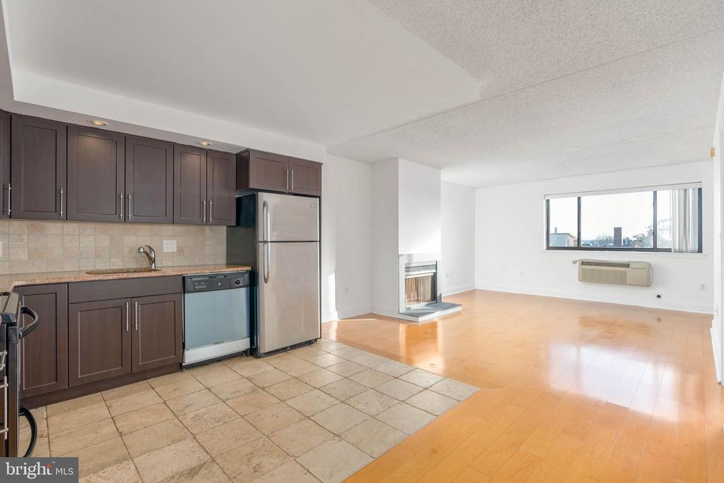 200 LOMBARD STREET 10 734