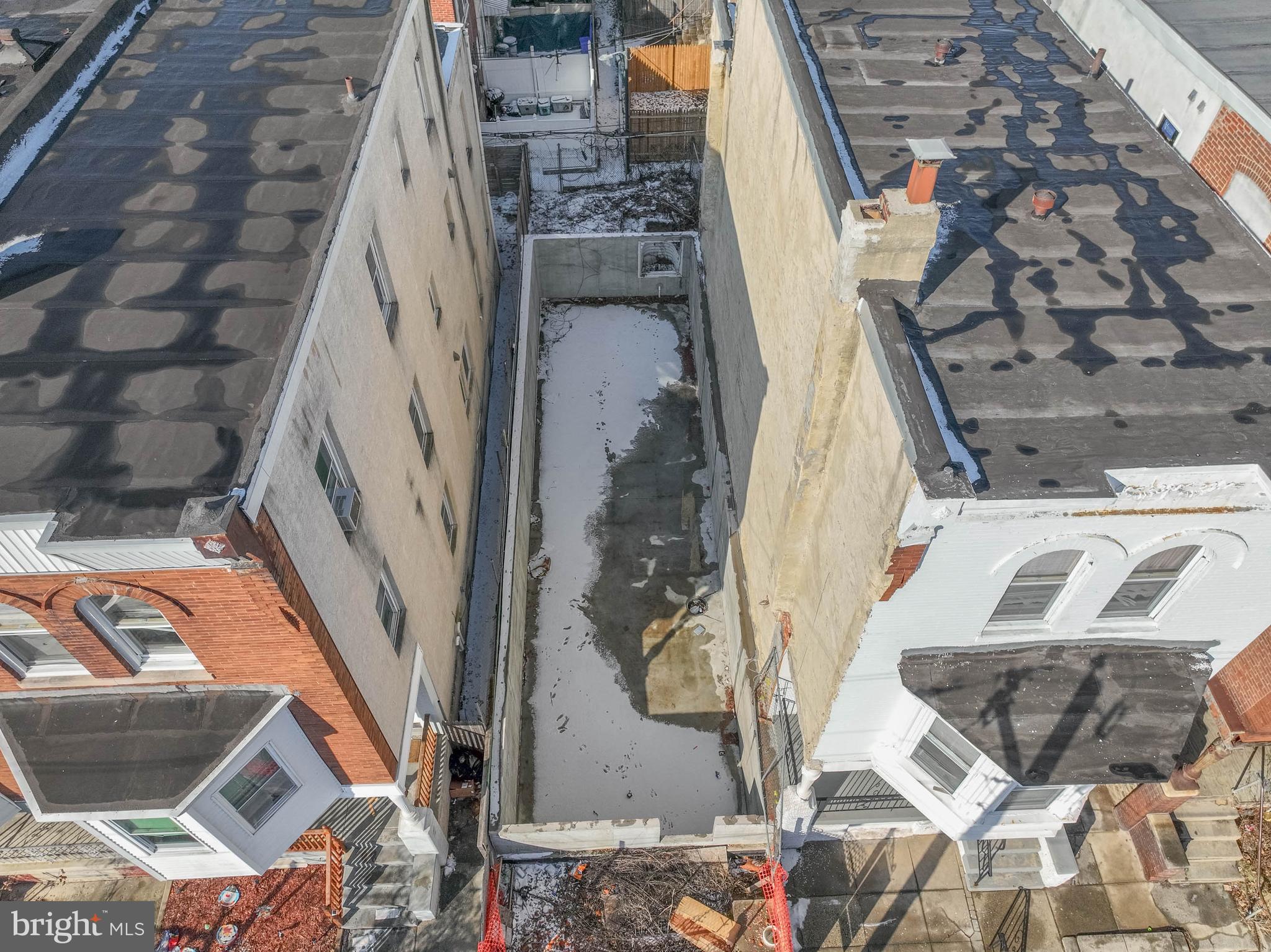 609 & 610 E LOCUST AVENUE