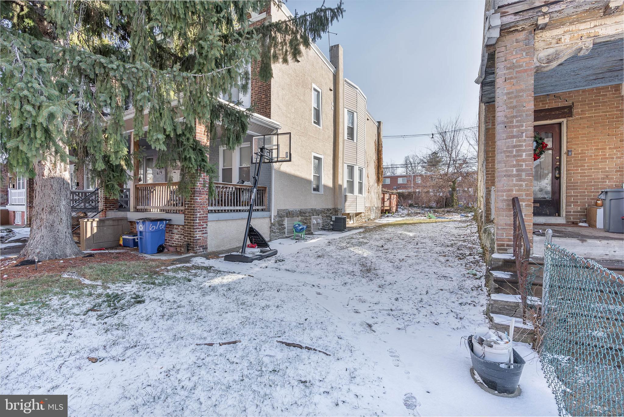 609 & 610 E LOCUST AVENUE