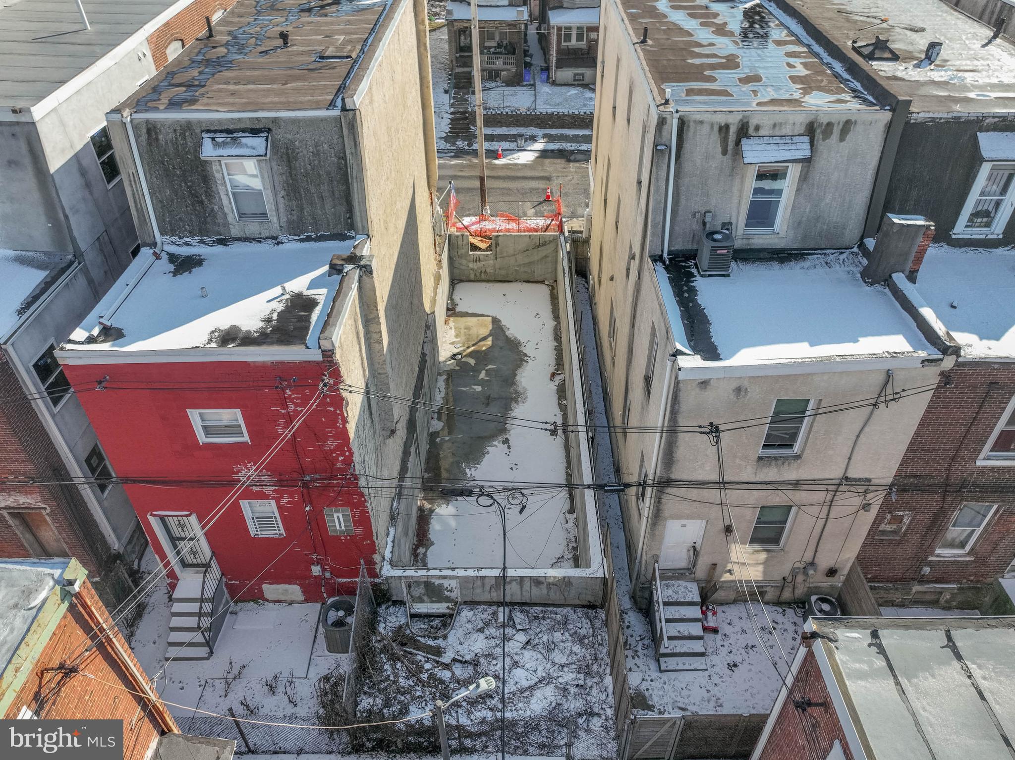 609 & 610 E LOCUST AVENUE