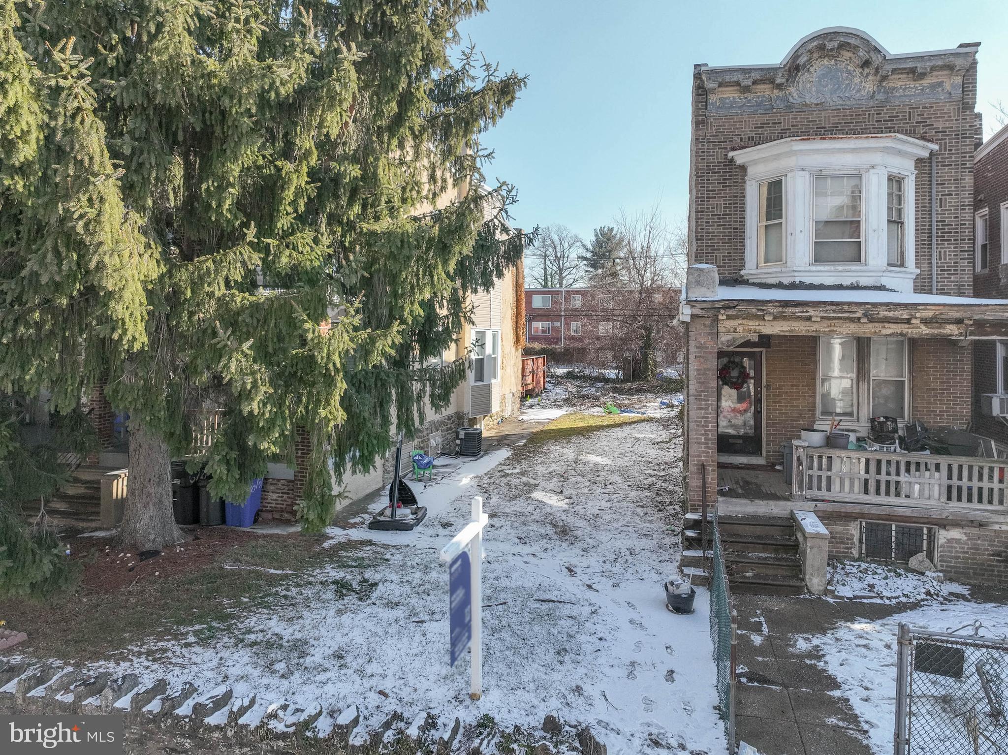 609 & 610 E LOCUST AVENUE