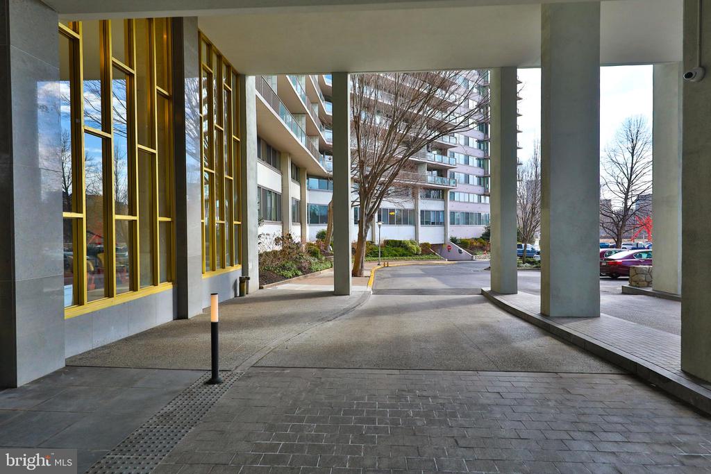 2401 PENNSYLVANIA AVENUE 10C50