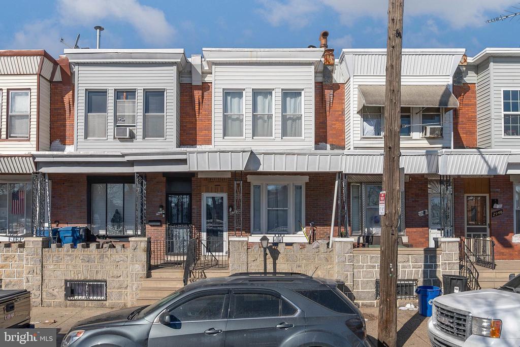 2944 CEDAR STREET