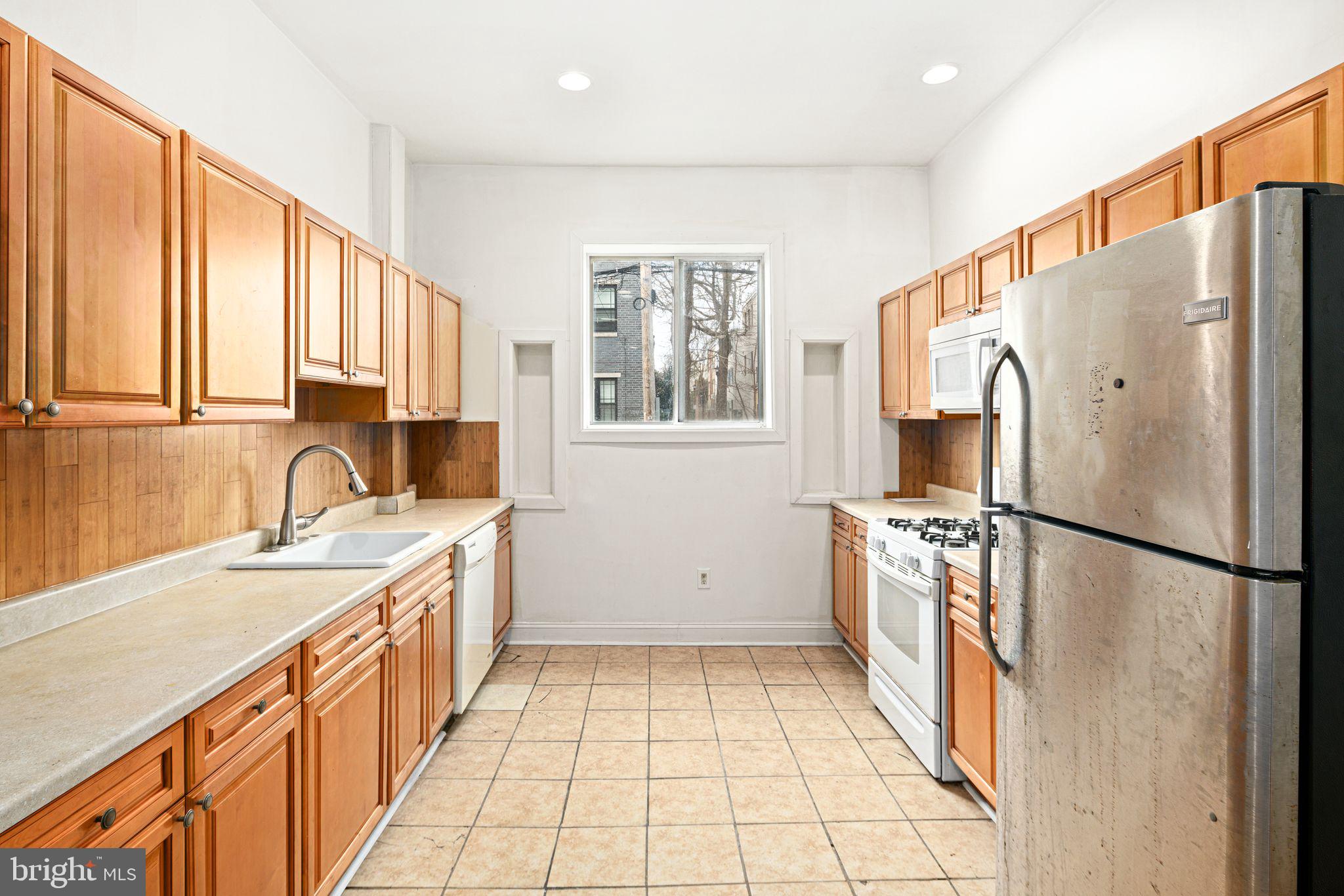 423 S 20TH STREET