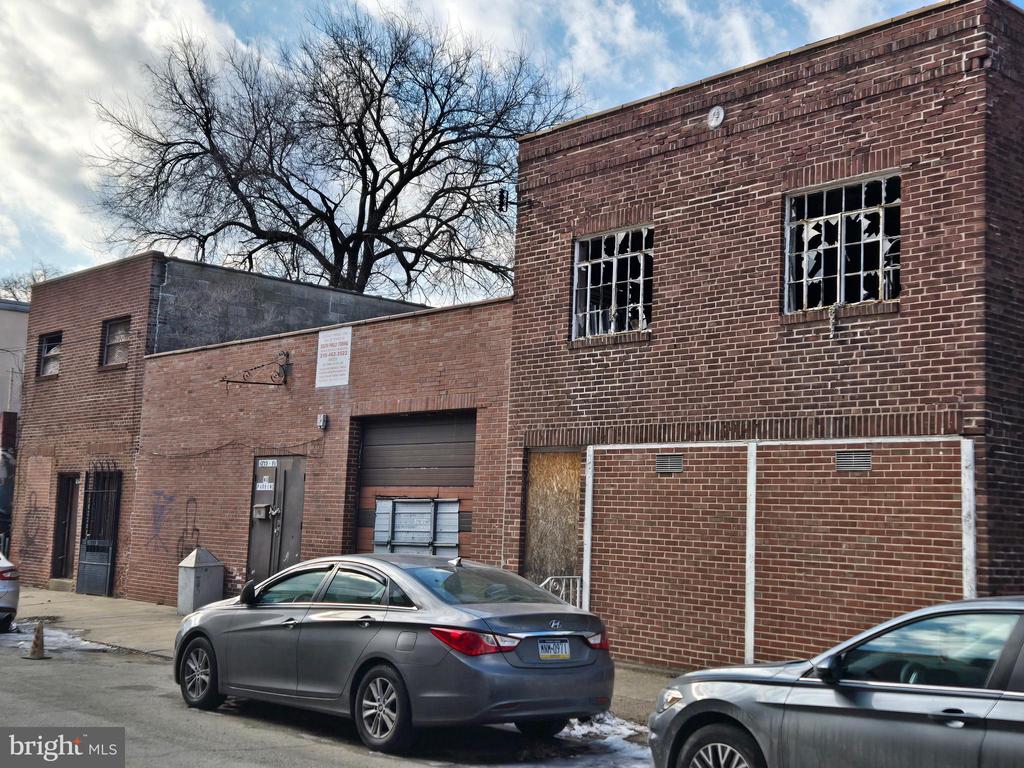 6737 YOCUM STREET 43