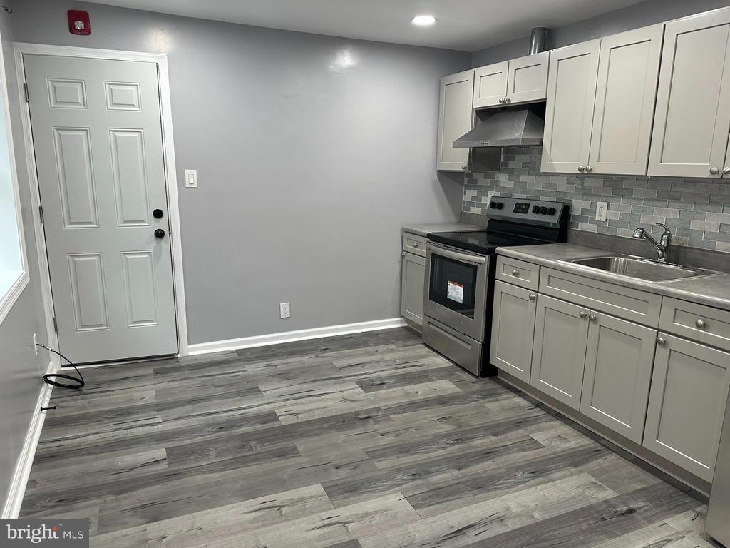 1329 N 7TH STREET 2R