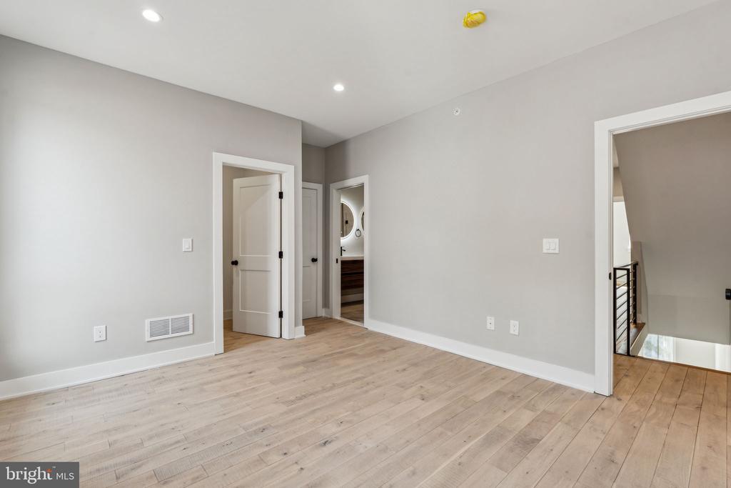 332 CARSON STREET